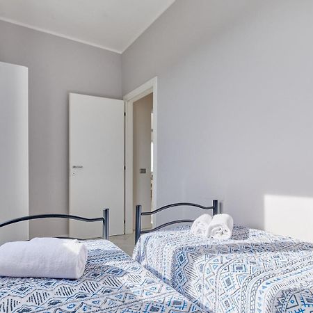 App. Mimosa Minerva Holiday Home 马内尔巴 外观 照片